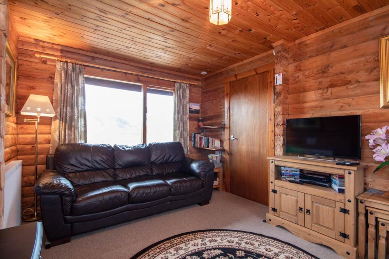 Chalet Broc Log Cabin